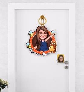 BK Gift Kişiye Özel Kız Çocuk Karikatürlü Çocuk Odası Ahşap Kapı Süsü-4