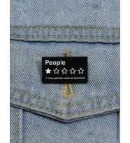 People Yazılı Broş