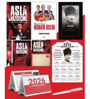 Asla Vazgeçme - Ayraç - Kartpostal - Poster Ve Bak İşte bahar Geldi -  2026 Ajanda Komutan - Kalpaklı Ahşap Duvar Takvimi - Masa Takvimi