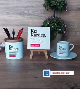 Kız Kardeş Hediye Seti Dekoratif Taş, Kalemlik, Ahşap Altlıklı Türk Kahvesi Fincanı Hediye (Model 2)