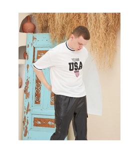 Erkek Bisiklet Yaka Tişört Nakış İşlemeli Kısa Kol Oversize T-Shirt - Beyaz