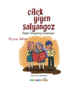 Çilek Yiyen Salyangoz