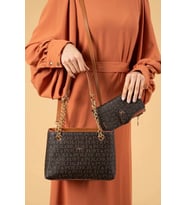 KADIN ZİNCİRLİ BASKI DESENLİ EL & OMUZ ÇANTASI VE CÜZDANI KOMBİN EBAT : 24 X 20 CM Shopper (STD)