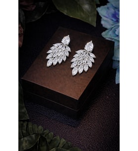 Lotus Kadın Gümüş Renk Zirkon Taşlı Abiye Düğün Nişan Söz Parti Davet Hediye Küpe (Silver)