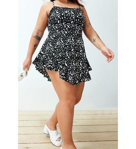 Büyük Beden Kadın Moda Regular Kare Yaka Puantiyeli Desen Kısa Askılı Volanlı Şortlu Mini Örme Tulum (Siyah)