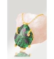Sertifikalı AAA+ Damla Model Ruby Zoisite - Anyolit Taşı Kolye - Altın Renkli (Çok Renkli)
