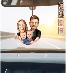 Kişiye Özel Karikatürlü Aile Temalı Ahşap Araba Dikiz Ayna Süsü