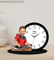 Kişiye Özel Karikatürlü Dj Temalı Ahşap Biblo Masa Saati