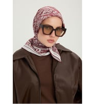 Schaless Yankılar Şehri - İndigo - Vierra Desenli Viskon Eşarp - 90x90 Cm (Bordo)