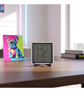 “HOME” Yazılı Zarif Dekoratif Obje, Yeni Ev ve Yaşam Alanları İçin Şık Standlı Masaüstü Süsü 10x10 cm