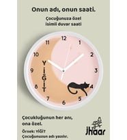 İsme Özel Ayda Uyuyan Kedi Çocuk Odası Duvar Saati Orta Boy 30 cm Beyaz Camlı Sessiz