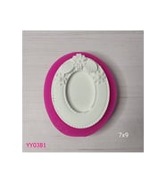 YY0381 Üstü Üç Çiçekli Elips Çerçeve Silikon Kalıp