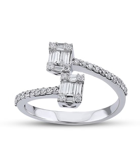 0.34 Ct Baget Pırlanta Yüzük B9 (Çok Renkli)