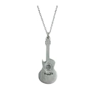Metal Gitar Tasarımlı Rock Müzik Temalı Kolye – Unisex - 60 cm Zincir (Gümüş)
