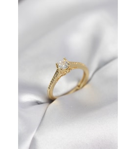 Tek Taş Gold Renk Zirkon Taşlı Model Kadın Yüzük TJ-BYK4105