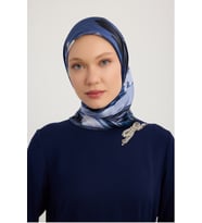 Schaless Gizli Bahçe - Lacivert - Aurora Desenli Janjan Eşarp - 90x90 Cm (Lila)