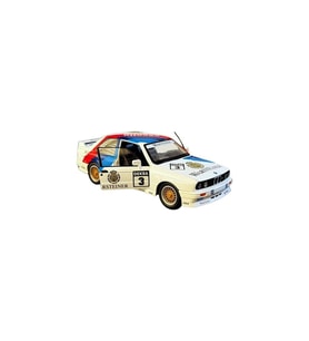 Hobbiez World Bmw M3 E30 Premium Die-Cast 1:24 Model Araba
