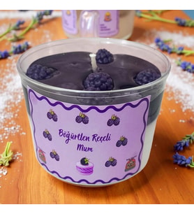 Böğürtlen Reçeli Mum  El Yapımı Soya Wax  Böğürtlen Kokulu ve Parçacıklı Dekor Mum (Beyaz-Mor)