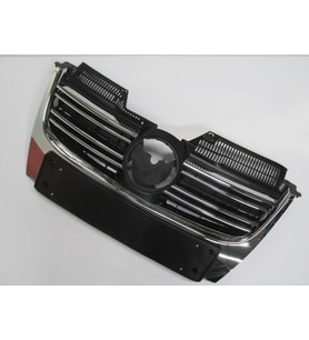 Volkswagen Jetta 5 06/10 Ön Panjur (Ni·kelaj Kaplamalı) Sensör Deli·ksi·z (Plakalık 52 Cm) (Tw) 