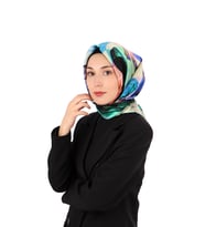 Bursa İpek Krem Armoni Desen Sura İpek Eşarp