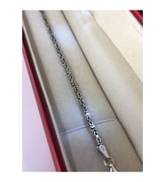 Erkek Gümüş Bileklik - 2.8mm Kare Model Kral • Işıklı Kutuda Sevgiliye • Eşe • Babaya Künye