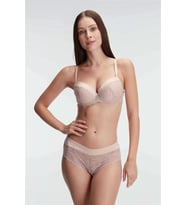 LYYN Destekli Balenli Kaplı Dantel Detaylı Sütyen Slip İç Çamaşırı Takımı (Pudra)