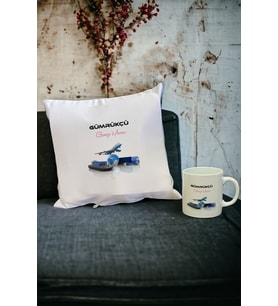 Gümrükçü Kupa Bardak ve Yastık Set (Beyaz)