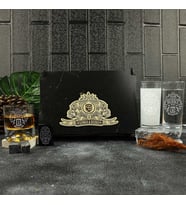 Ahşap Kutulu Arma Tasarımlı Kişiye Özel Rakı, Çakmak ve Taşlı Viski Kadehi Seti