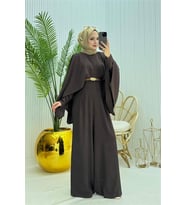Neşeli butik kadın pelerinli kemer detaylı tesettür tulum NMS061 (Kahverengi)