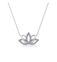 Gümüş Lotus Çiçeği Kolye