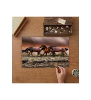 Kumsaldaki Kahverengi Atlar Tasarımı 240 parça Ahşap Puzzle Ahşap Kutuda MP05138