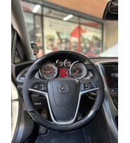 Opel İnsignia Uyumlu Araca Özel Dikmeli Direksiyon Kılıfı (5D KRİSTAL KARBON SOFT NOKTA) (Karışık)