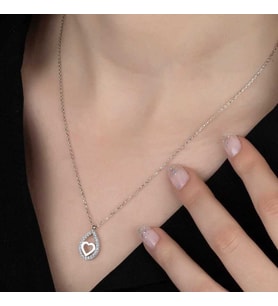 Swarovski Taşlı Gümüş Damla Kalp Bayan Kolye