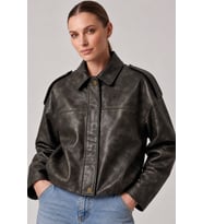 Kahverengi Eskitme Hakiki Deri Oversize Crop Kemerli Omuz Apolet Detaylı Kadın Ceket