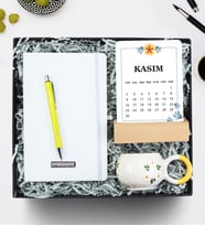 Defter & Kalem & El Yapımı Kupa & Takvim Hediye Seti (Beyaz)