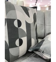 NIVEMESHOME GEOMETRİK GRİ-SİYAH DESENLİ 45X45 DOLGULU KIRLENT KILIFI