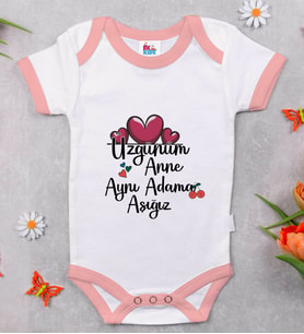 BK Kids Aynı Adama Aşığız Tasarımlı Pembe Bebek Body Zıbın-1