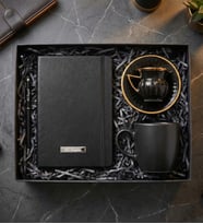 Kişiye Özel Defter & Touchpen Kalem & Gold Yaldızlı Türk Kahve Fincanı & Kupa Premium Ofis Hediye Seti (Siyah)