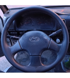 DİKİŞLİ DİREKSİYON KILIFI SİYAH DERİ SİYAH DİKİŞLİ HYUNDAİ H100 İÇİN