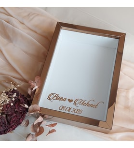 Bronz Pleksi Kaplı  25x35 Cm Fotoğraf Bölümsüz İsimli Ledsiz Gül Saklama Kutusu! Anı Çerçevesi! (Bronz)