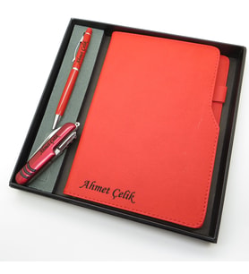 Signator® Codex  N169 Kişiye Özel Defterli Set - İsme Özel Kırmızı Kalem + İsme Özel Kırmızı Defter + İsme Özel Kırmızı Çakı  İsme Özel Kutusunda Hediyelik Set (Karışık)