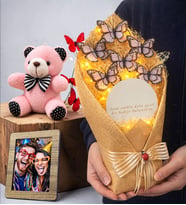 Kişiye Özel Fotoğraflı Led Işıklı Aynalı Kelebek Buketi & Pembe Peluş Ayıcıklı (Beyaz)