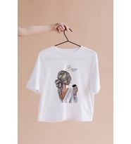 Kız Karakter Tasarımlı Tişört Kişiye Özel ( Unisex - Büyük - Çocuk )