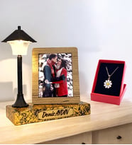 Kişiye Özel Işıklı Mermer Tasarımlı Masa Lambası & Papatya Kolye  GOLD
