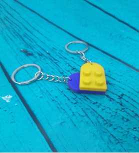 Seninle Anlam Bulurum Lego Dizayn Kalp Anahtarlık 2'li Sarı Lacivert Renk