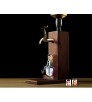 BK Gift Kişiye Özel Sevgililer Karikatürlü Musluklu Ahşap Viski Standı-16, Viski Çeşmesi, Doğum Günü Hediyesi, İçecek Dispenseri