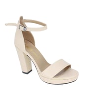 Trendyshoes 03295 7 Cm Kadın  Kalın Topuk Ayakkabı (Ten)