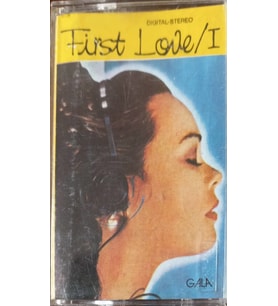 (Plak Değildir KASET tir) First Love / 1 Kaset
