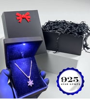Işıklı Kutuda 925 Ayar Gümüş Gerçek Ametist Taşlı Lotus Kolye - Siyah Hediye Kutusunda