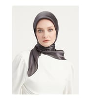 Şaless Tesettür Kadın Janjan-janjanlı Krinkıl Abiye Eşarp-inci Beyazı- 100x100cm (Füme)